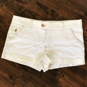 OP White Size 17 Shorts!❤️